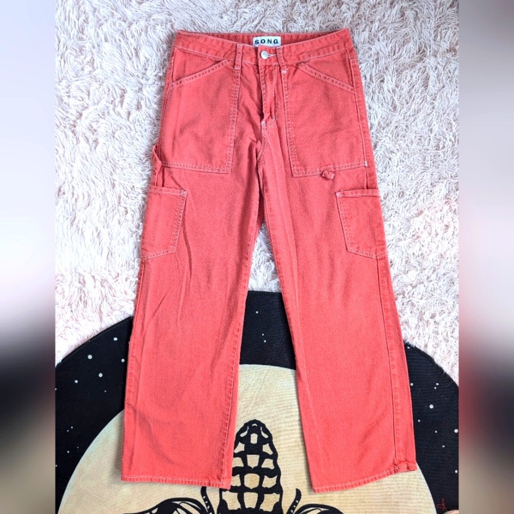 Reddish women’s pants from SONG size 5